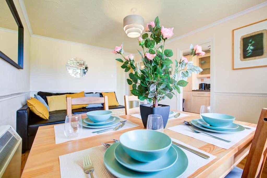 Dalton Plaza Apartment London Bagian luar foto