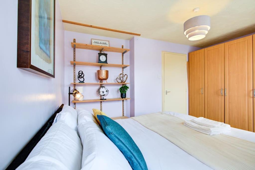 Dalton Plaza Apartment London Bagian luar foto